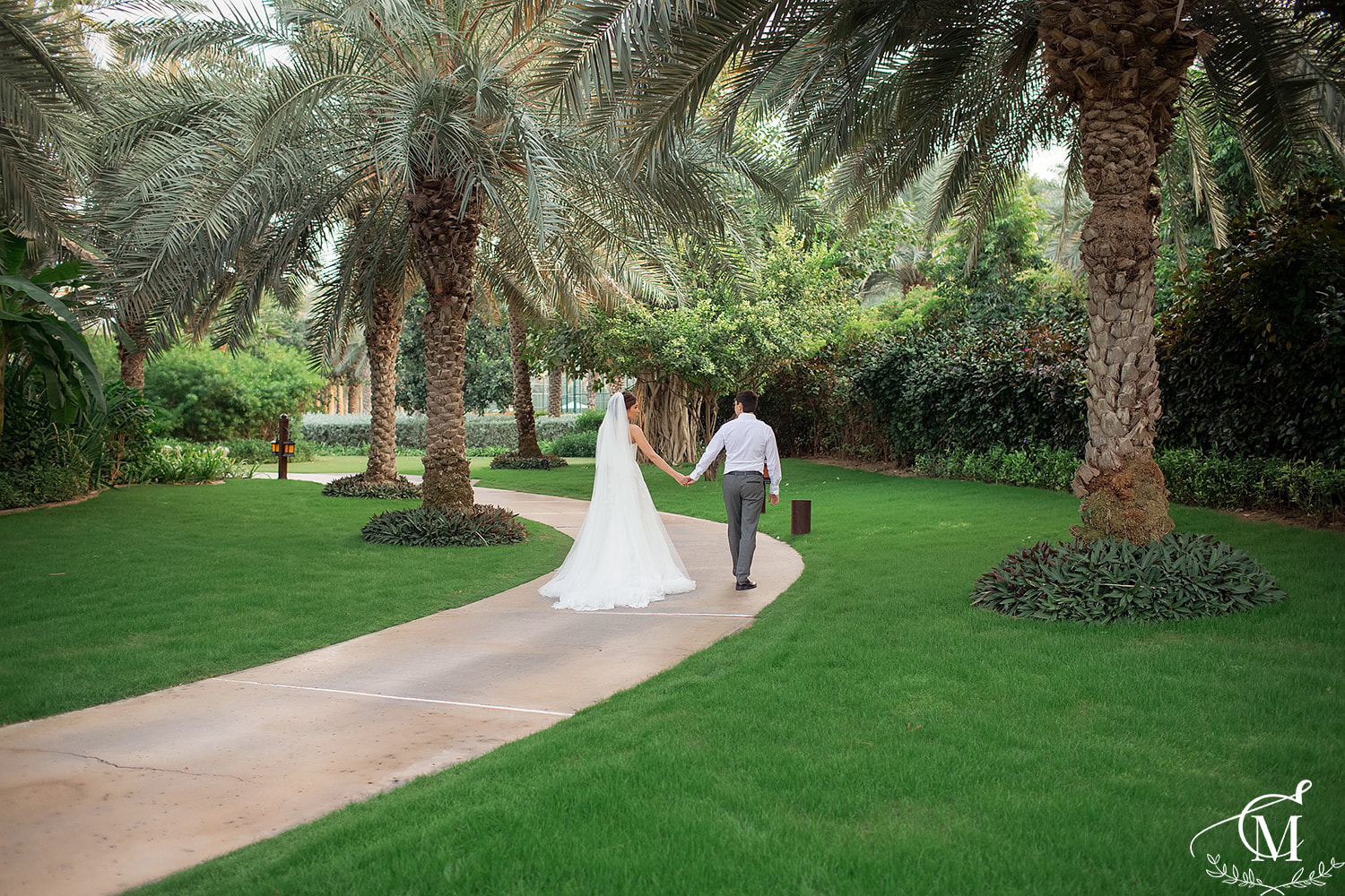 Зарегистрироваться дубай. Свадьба в Абу Даби. Дубай ресторан свадьба Абу Даби. Свадебная фотосессия в Дубае. Арабская свадьба в Дубае.